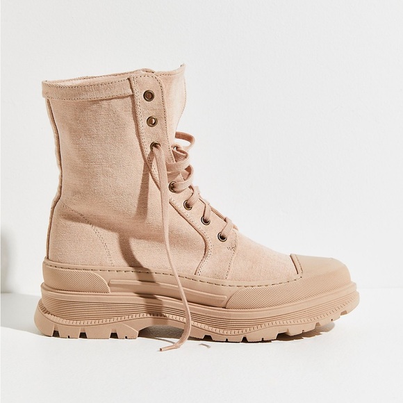 Free People NWT canvas & leather hiking boot. - Picture 3 of 10